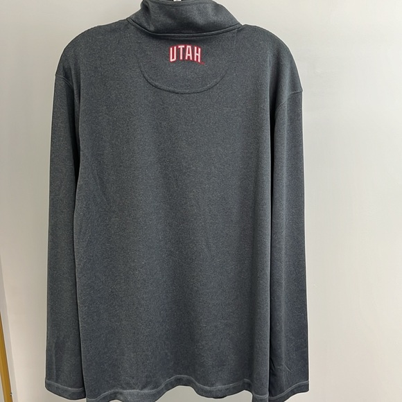 Champion Utah quarter zip pullover. Performance fabric. Reflective logo. X Large - Picture 3 of 6